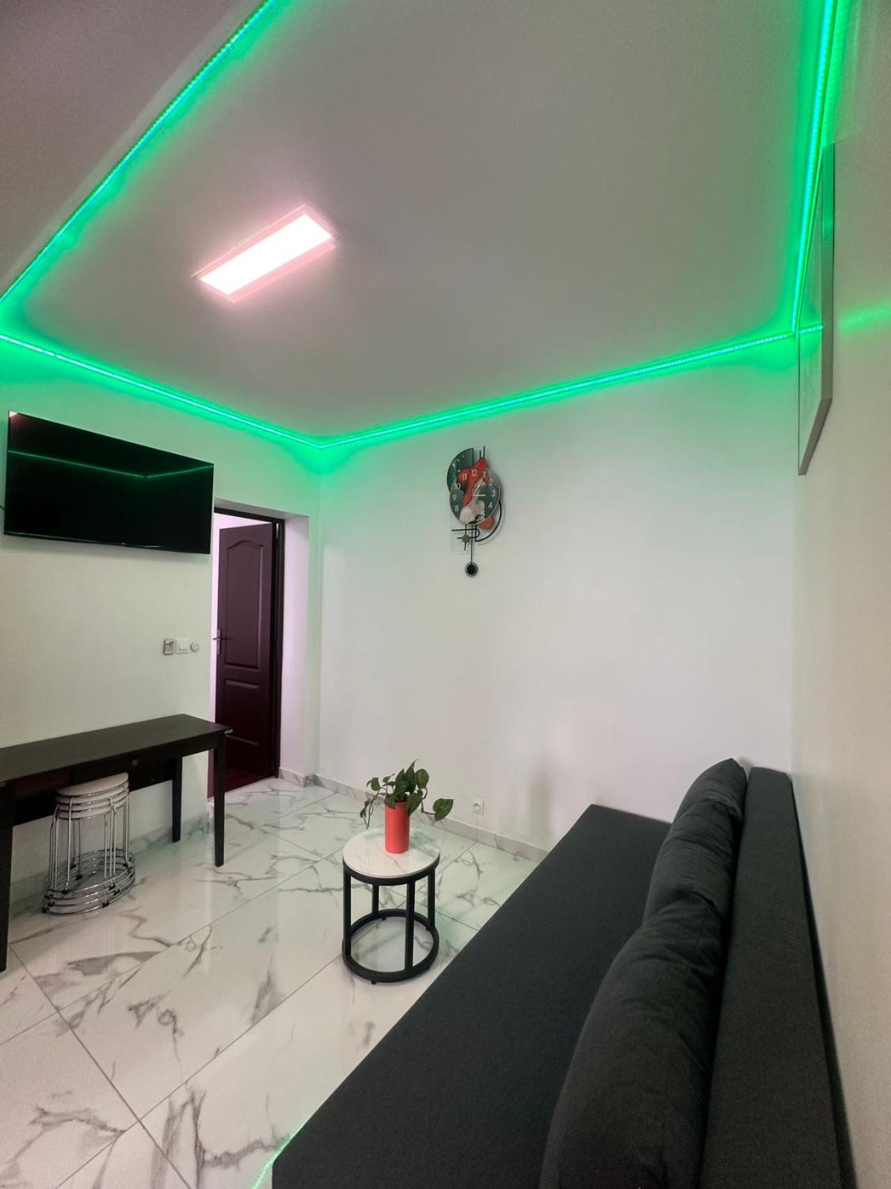 Excellent Appartement Renove Au Coeur De La Capitale *